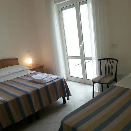 Sacro Cuore Opera Don Guanella Hotel *